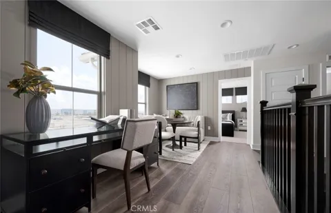 4218 East Flutter Privado