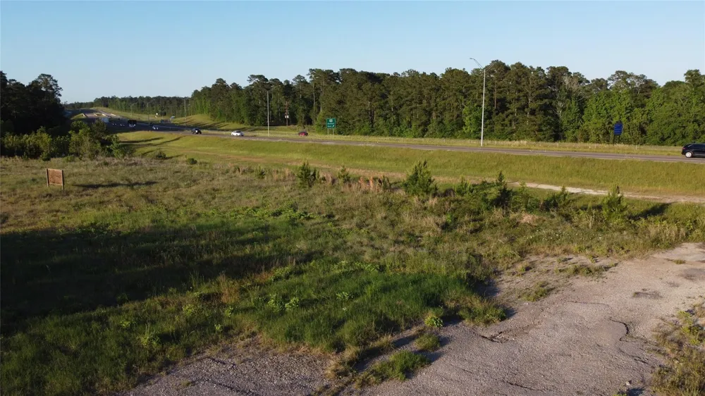 379 State Highway 19 Huntsville, TX 77340