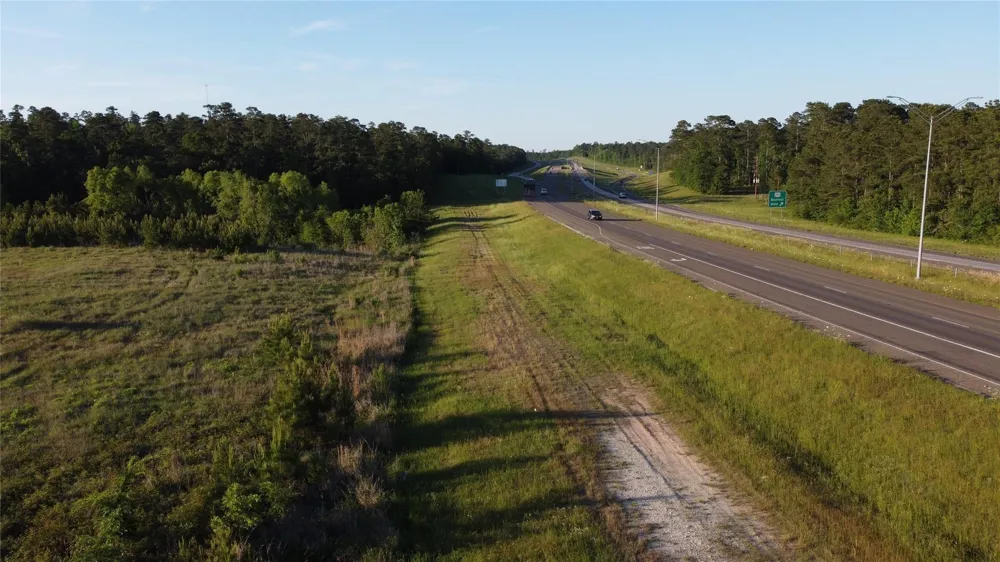 379 State Highway 19 Huntsville, TX 77340