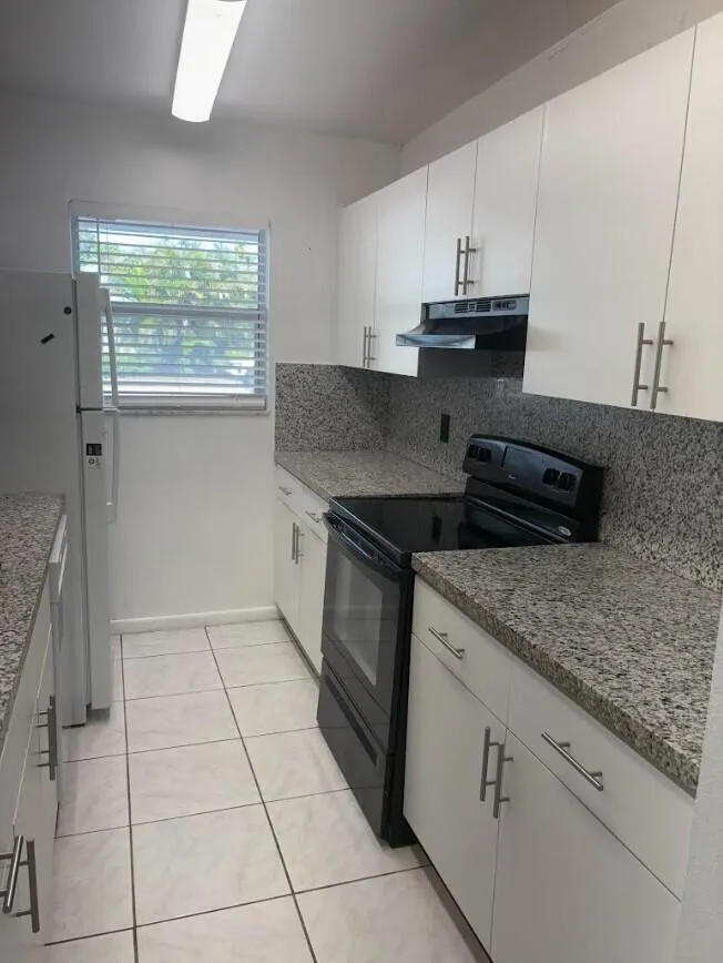 2801 Albatross Rd Delray Beach, FL 33444
