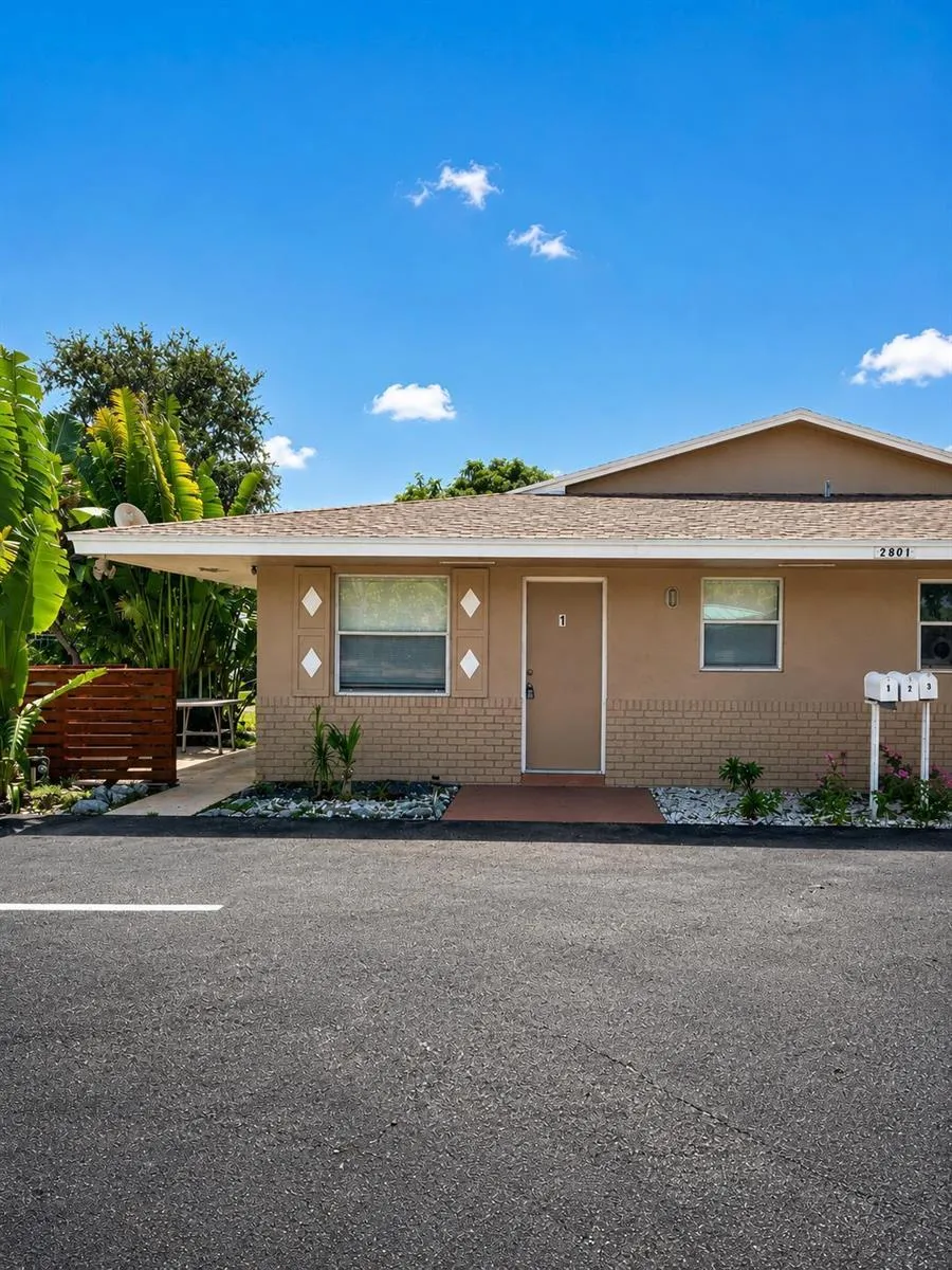 2801 Albatross Rd Delray Beach, FL 33444