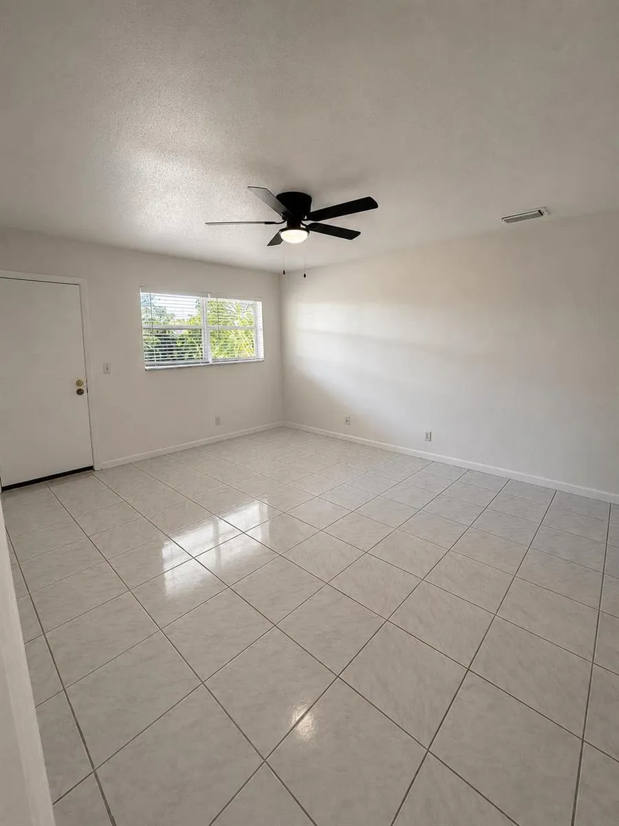 2801 Albatross Rd Delray Beach, FL 33444