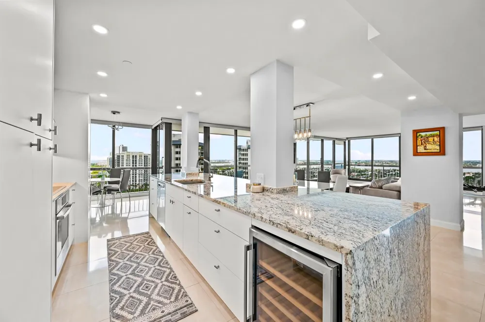4000 Ocean Drive #2004 Singer Island, FL 33404
