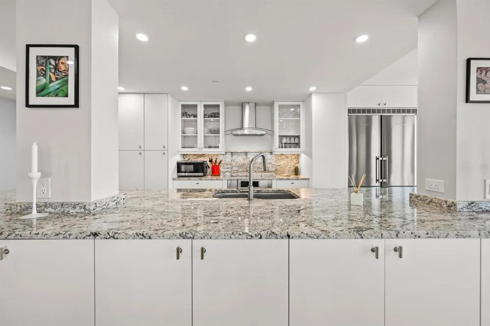 4000 Ocean Drive #2004 Singer Island, FL 33404