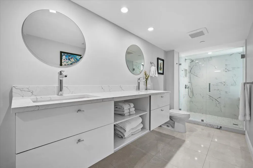 4000 Ocean Drive #2004 Singer Island, FL 33404