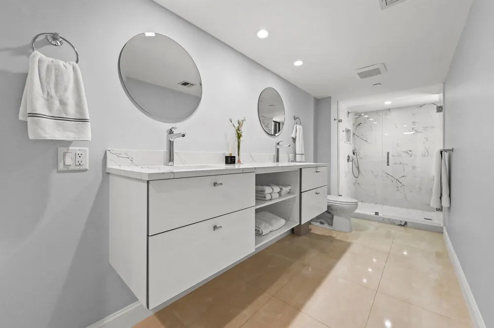 4000 Ocean Drive #2004 Singer Island, FL 33404