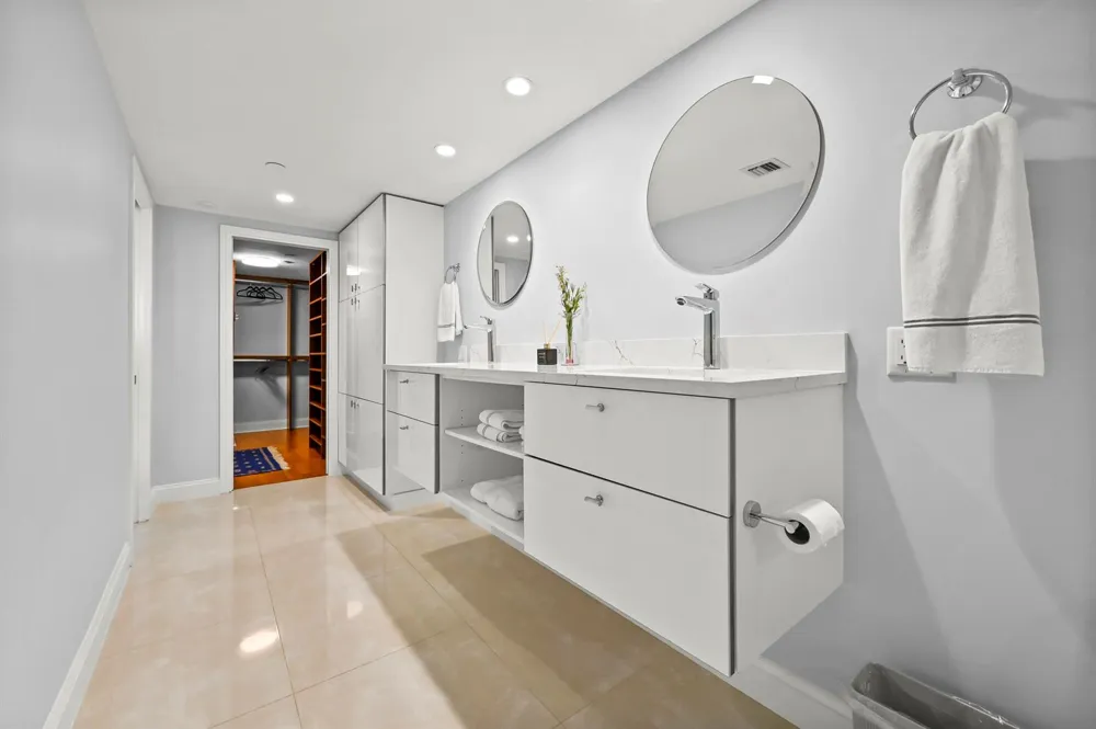 4000 Ocean Drive #2004 Singer Island, FL 33404