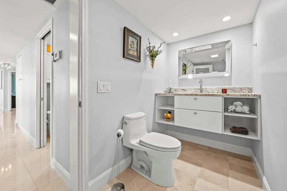 4000 Ocean Drive #2004 Singer Island, FL 33404