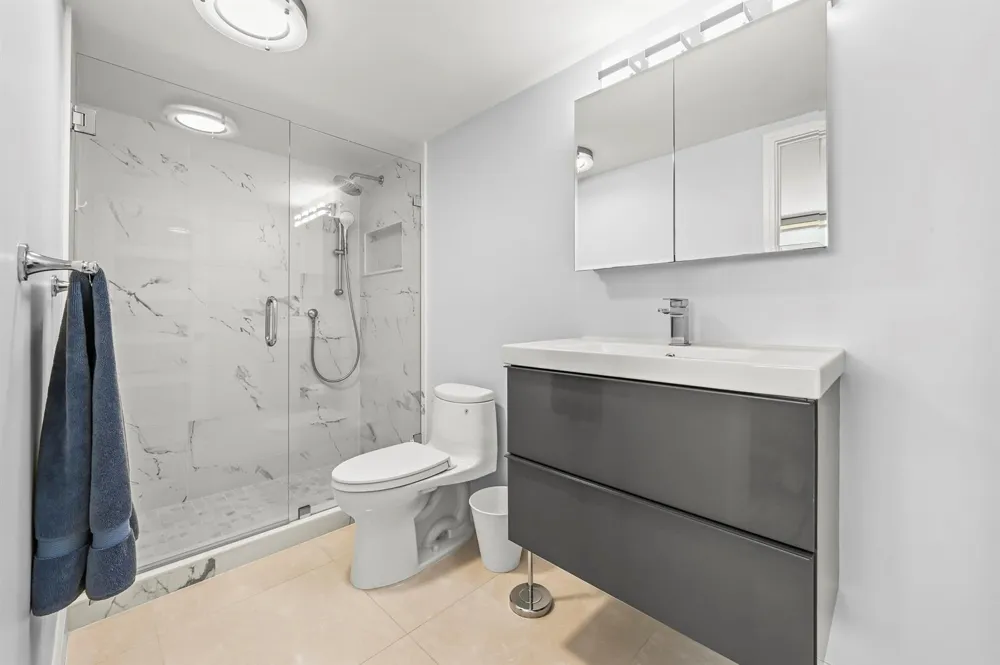 4000 Ocean Drive #2004 Singer Island, FL 33404