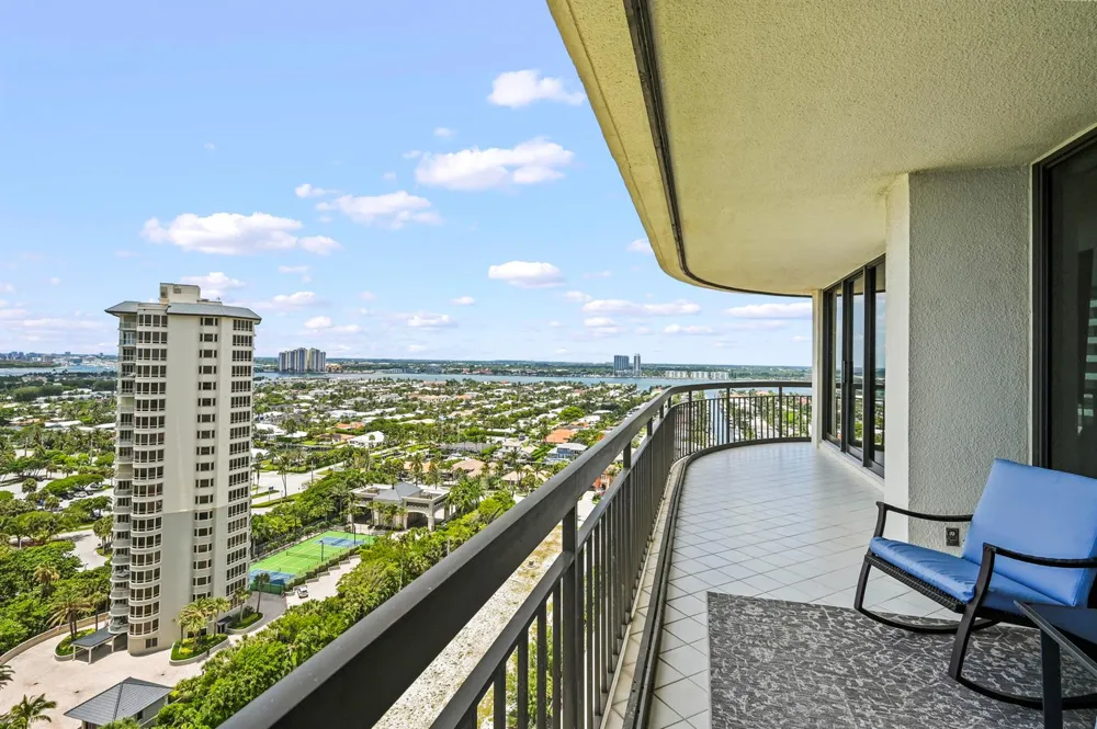 4000 Ocean Drive #2004 Singer Island, FL 33404