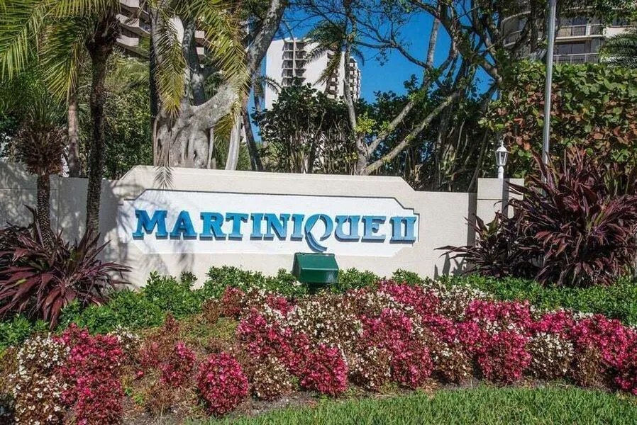 4000 Ocean Drive #2004 Singer Island, FL 33404