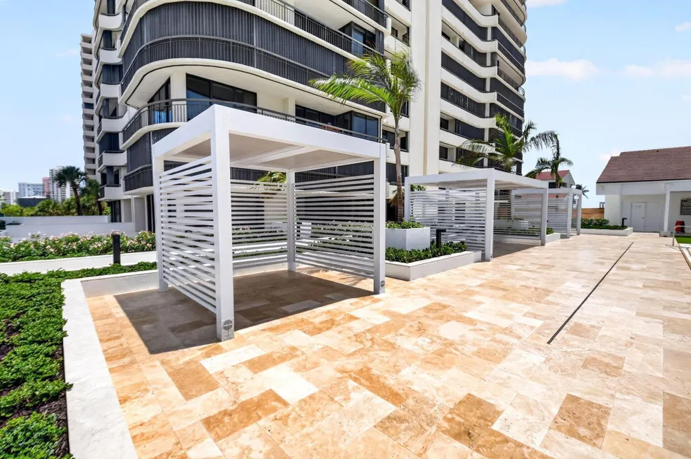 4000 Ocean Drive #2004 Singer Island, FL 33404