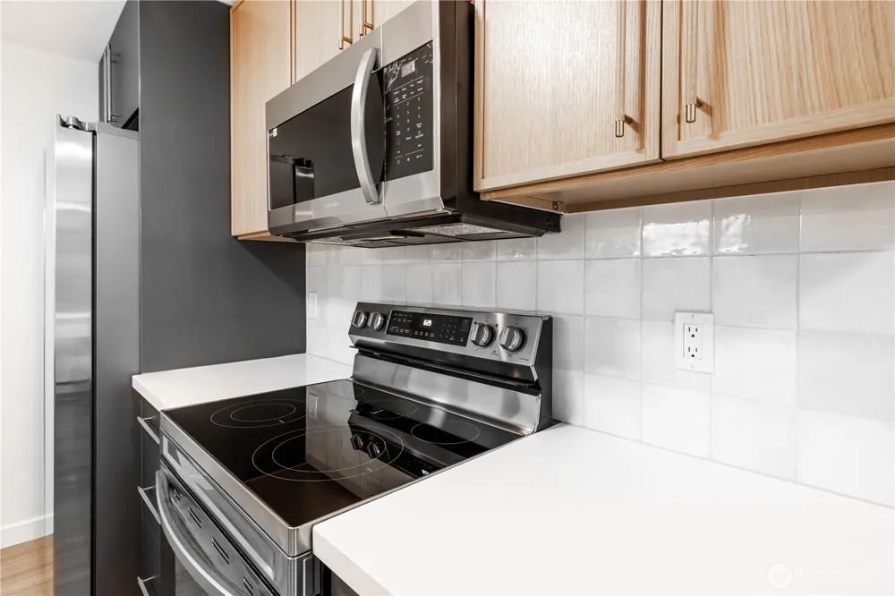 7501 Ruby Drive SW #J103 Lakewood, WA 98498
