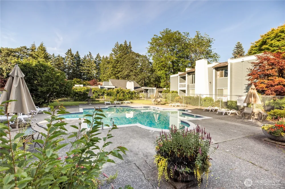 7501 Ruby Drive SW #J103 Lakewood, WA 98498