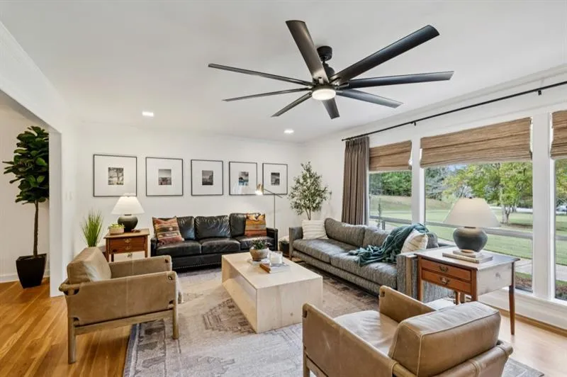 334 Luther Bailey Senoia, GA 30276