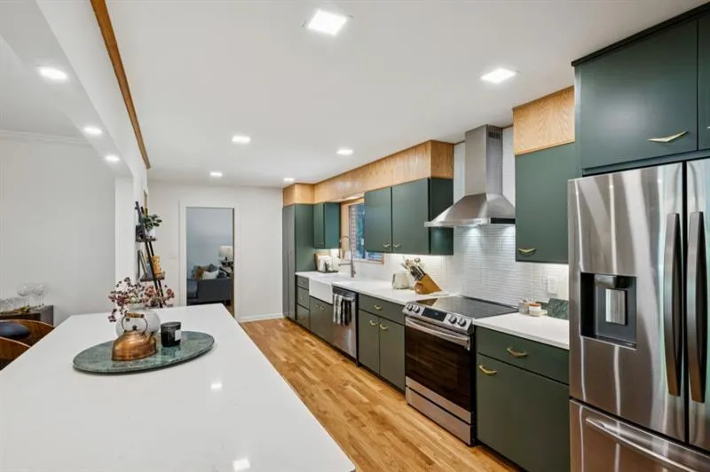 334 Luther Bailey Senoia, GA 30276