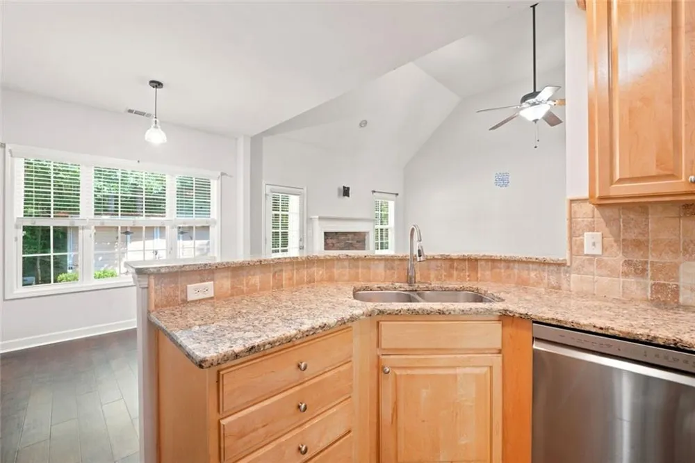 8876 Camp Tree Ct Court Winston, GA 30187