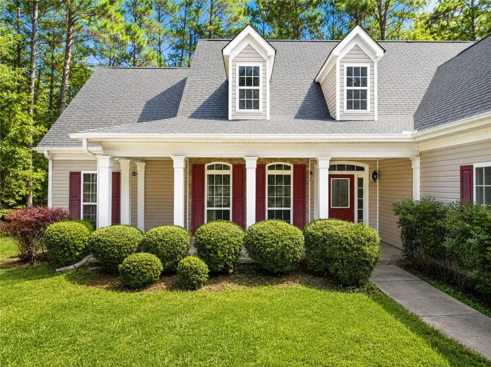 8876 Camp Tree Ct Court Winston, GA 30187