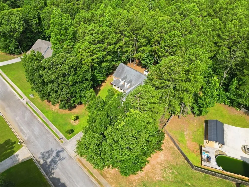 8876 Camp Tree Ct Court Winston, GA 30187