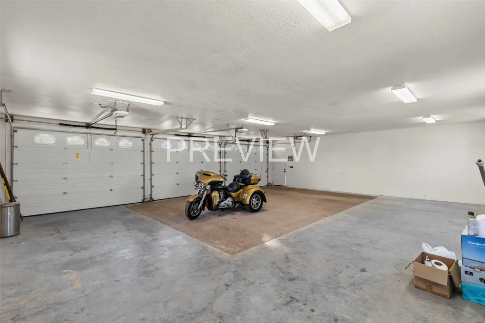 610 Vanishing Oaks Drive Crawford, TX 76638