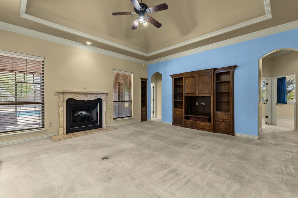 610 Vanishing Oaks Drive Crawford, TX 76638