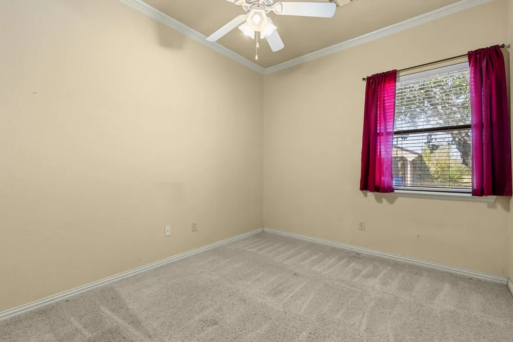 610 Vanishing Oaks Drive Crawford, TX 76638