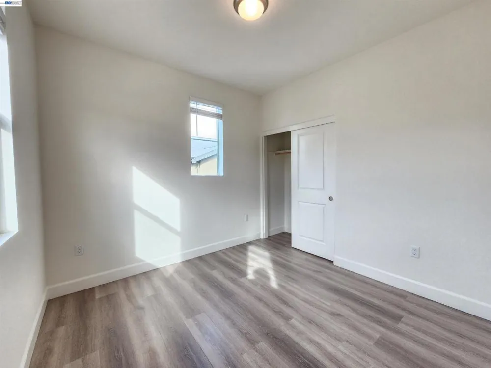 417 Mystic Ln Pittsburg, CA 94565