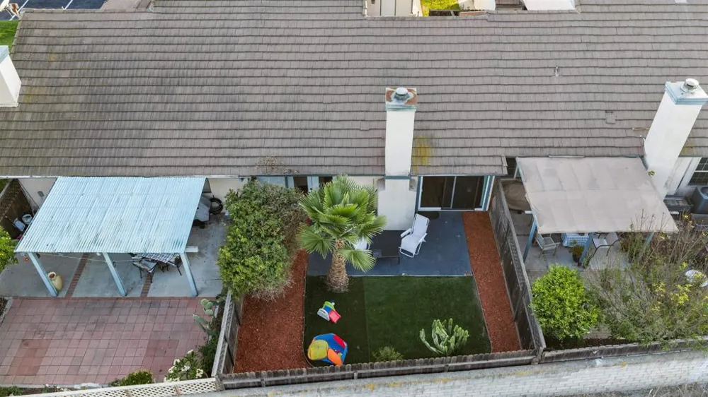 422 Devonshire Gln Escondido, CA 92027
