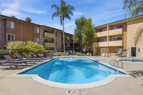 15425 Sherman Way #211