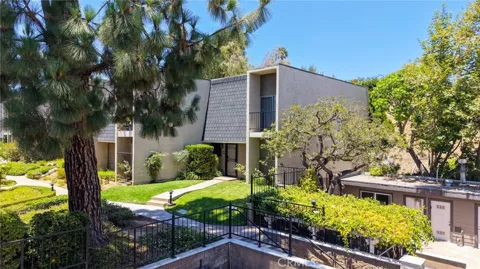 1225 Rosecrans #36A