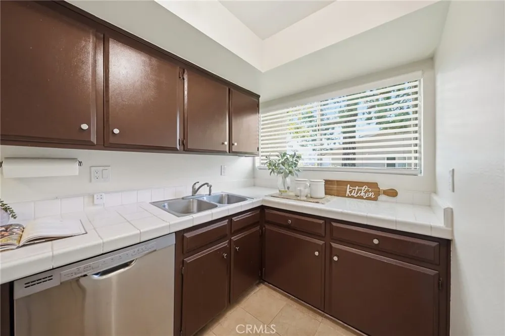 1225 Rosecrans #36A Fullerton, CA 92833
