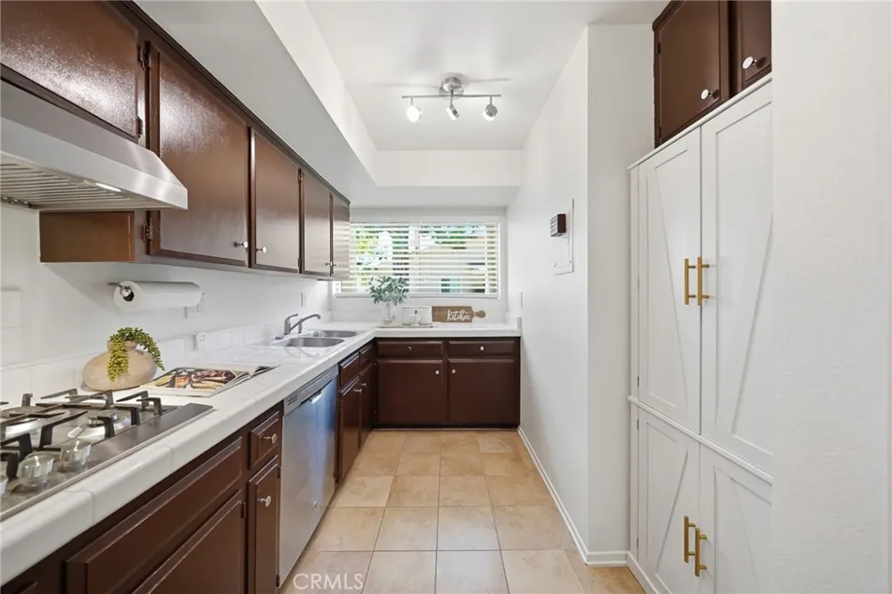 1225 Rosecrans #36A Fullerton, CA 92833