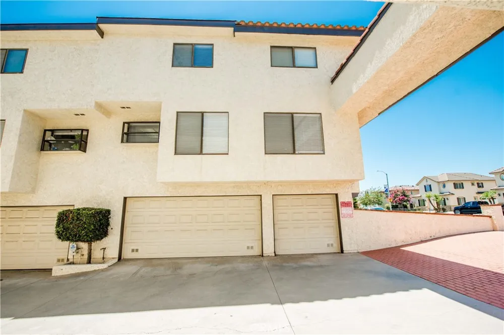 6042 Temple City #A Temple City, CA 91780