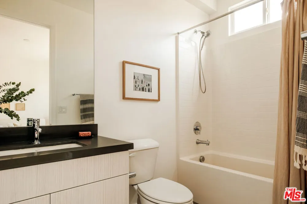 14113 W Monroe Place Van Nuys, CA 91405