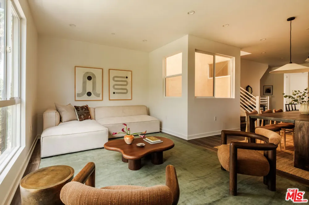 14113 W Monroe Place Van Nuys, CA 91405