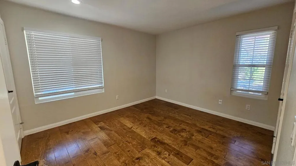 12091 Alta Carmel Ct #10 San Diego, CA 92128
