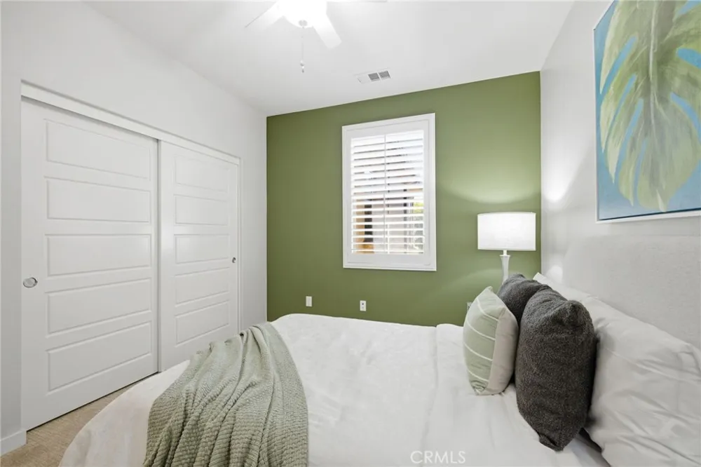 119 Wild Rose Lake Forest, CA 92630