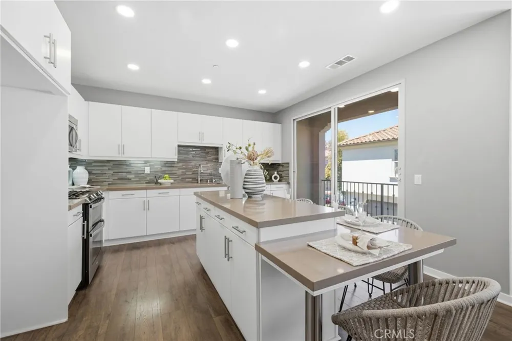 119 Wild Rose Lake Forest, CA 92630