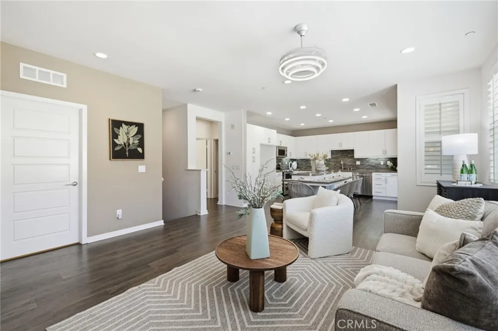 119 Wild Rose Lake Forest, CA 92630
