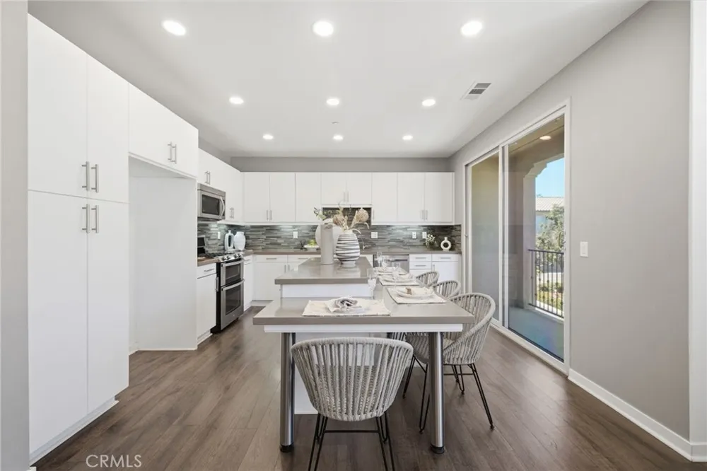 119 Wild Rose Lake Forest, CA 92630