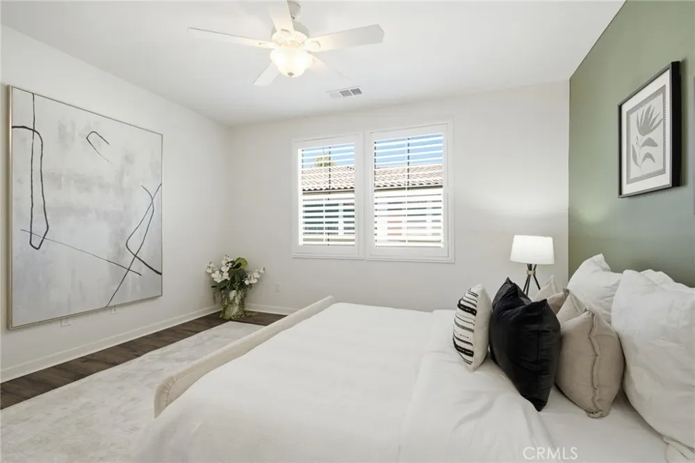 119 Wild Rose Lake Forest, CA 92630