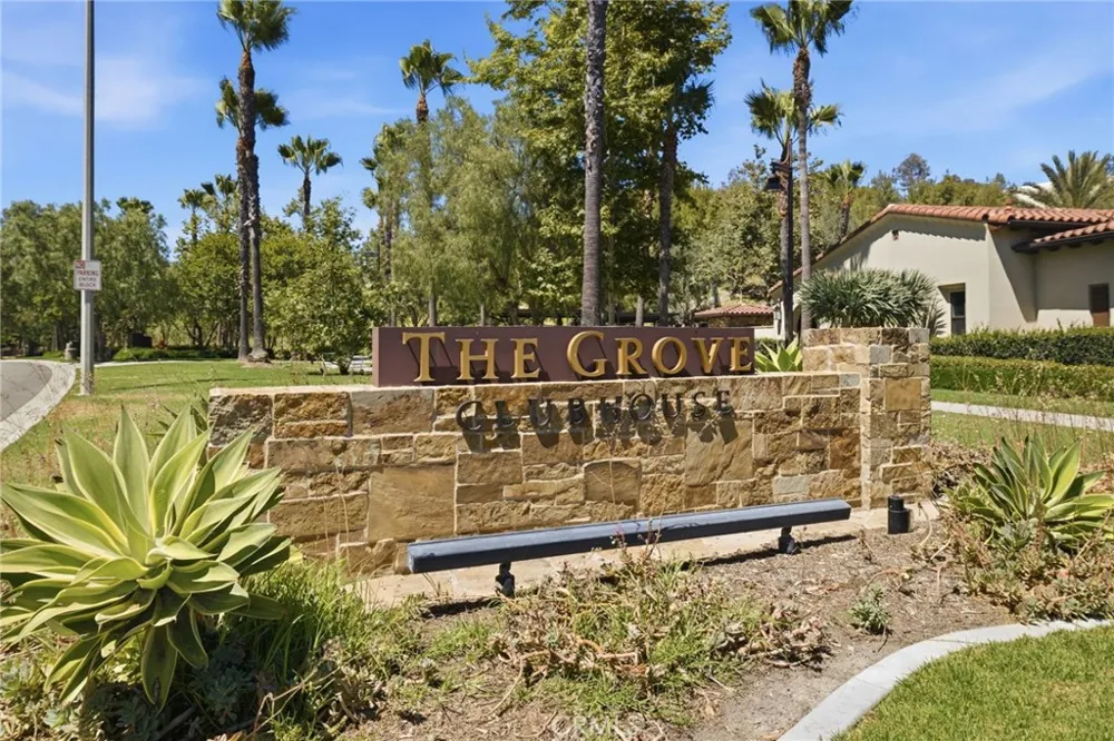 119 Wild Rose Lake Forest, CA 92630