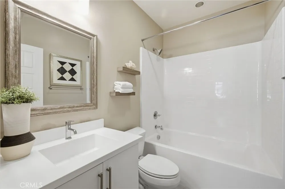 119 Wild Rose Lake Forest, CA 92630