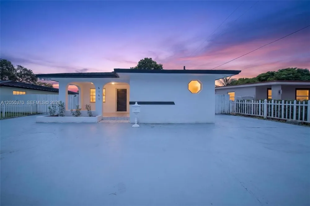 6161 E 4th Ave Hialeah, FL 33013