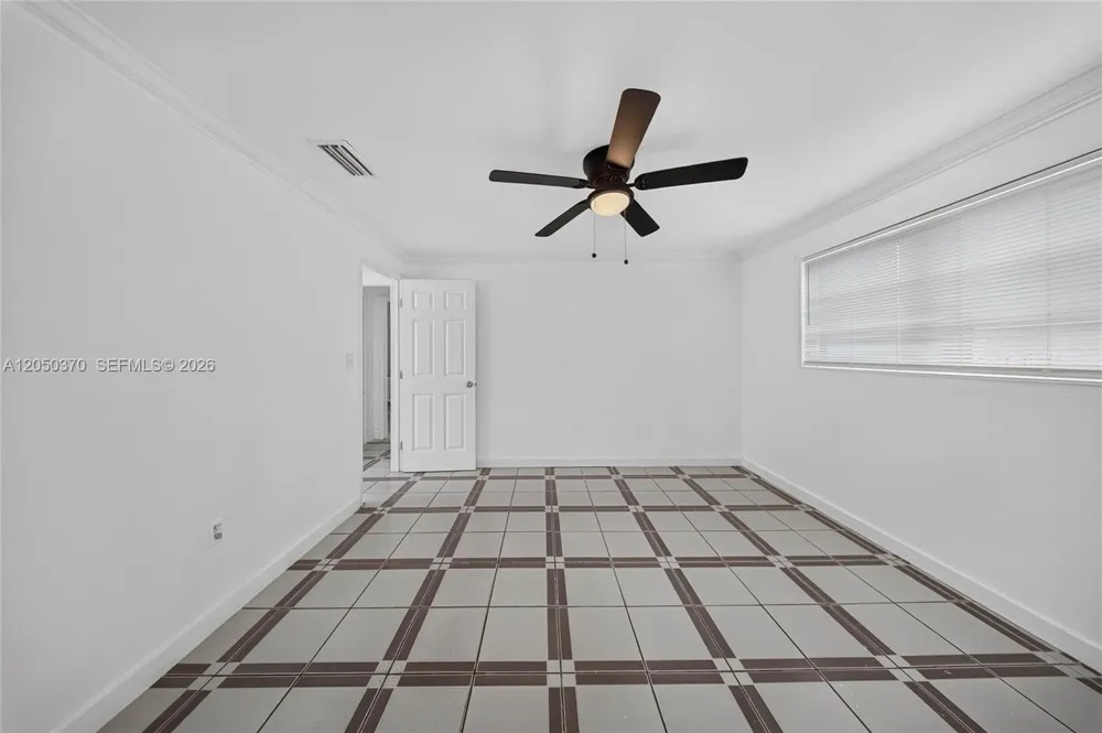 6161 E 4th Ave Hialeah, FL 33013
