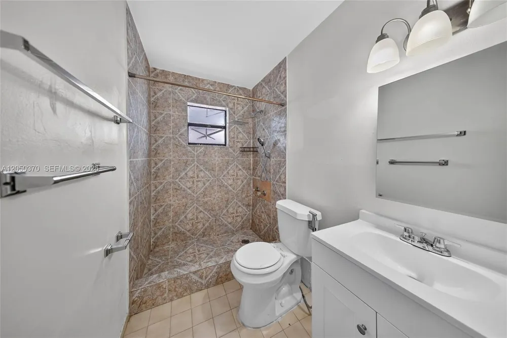 6161 E 4th Ave Hialeah, FL 33013