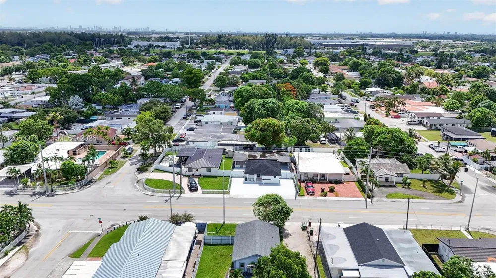 6161 E 4th Ave Hialeah, FL 33013
