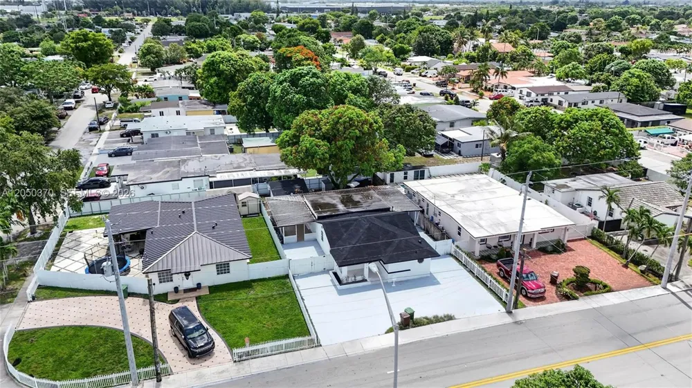 6161 E 4th Ave Hialeah, FL 33013