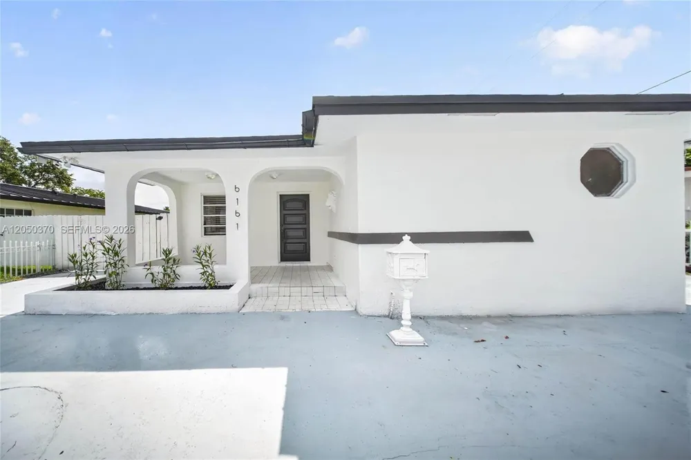 6161 E 4th Ave Hialeah, FL 33013