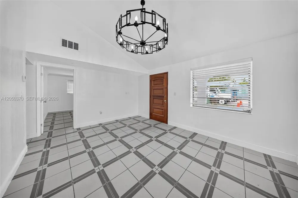 6161 E 4th Ave Hialeah, FL 33013